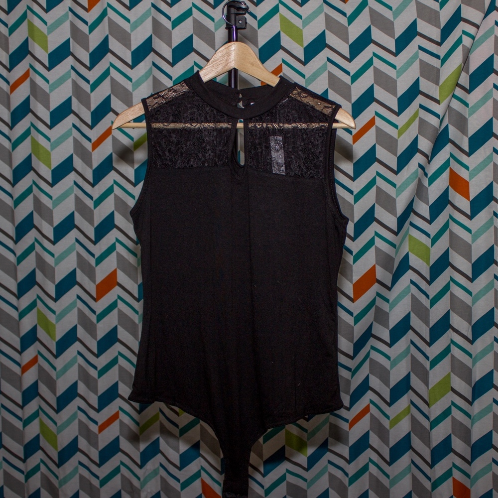 2/$10 or 4/$15! NY&Co Bodysuit - Lace Mock Neck